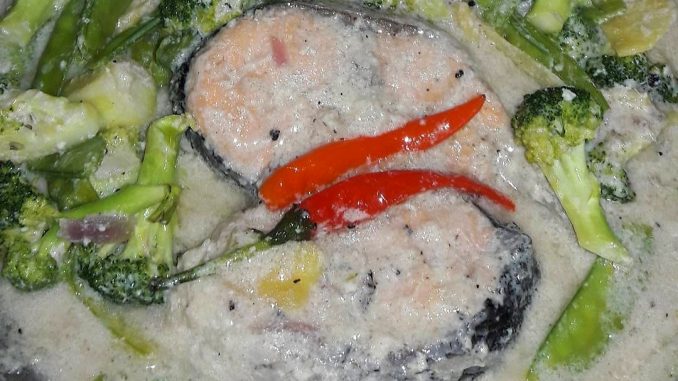 lutong bahay recipe-salmon with gata