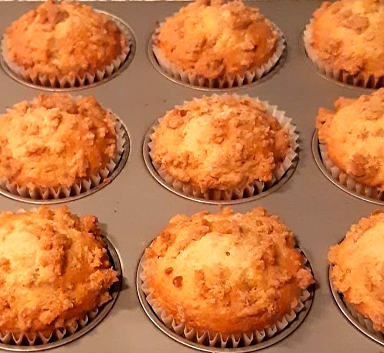 lutong bahay recipe-banana crumble muffin