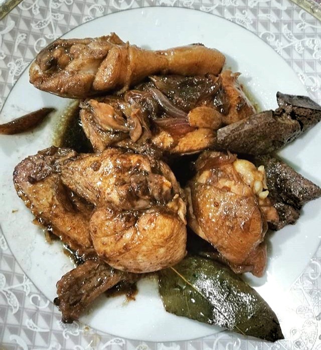 lutong bahay - chicken adobo