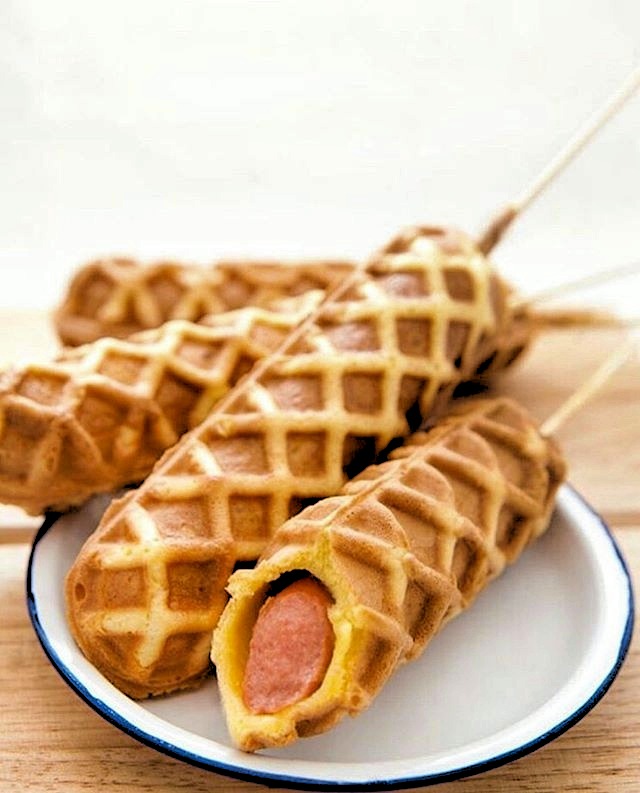 Hotdog Waffle - Lutong Bahay Recipe